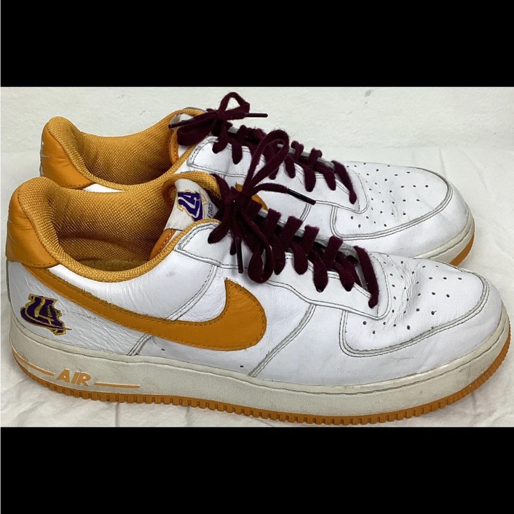 NIKE AIR FORCE 1 LOW RETRO LA Lakers KOBE BRYANT Size 12 White Orange